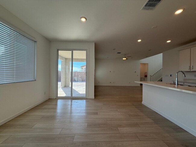 Building Photo - 17760 W Cassia Way