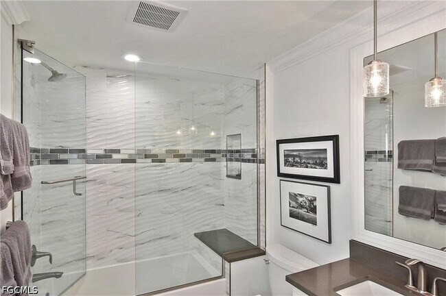 Building Photo - 14380 Riva Del Lago Dr