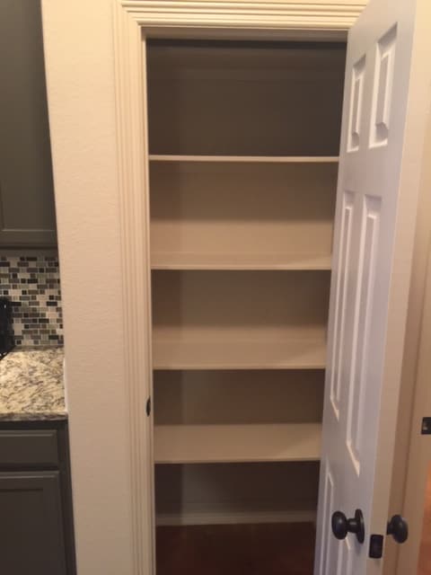 Building Photo - 1106 W 2nd St