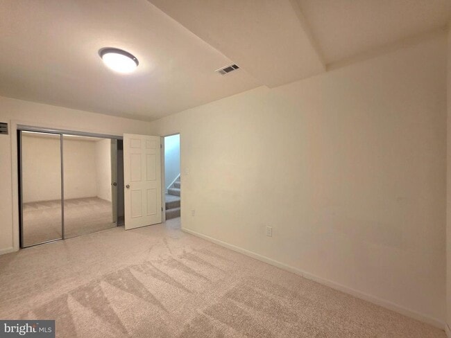 Building Photo - 5939 Heatherwood Ct