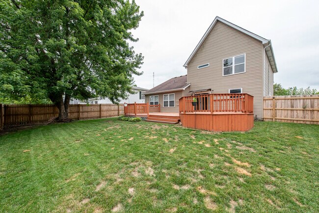 Building Photo - 686 Chippewa Cir