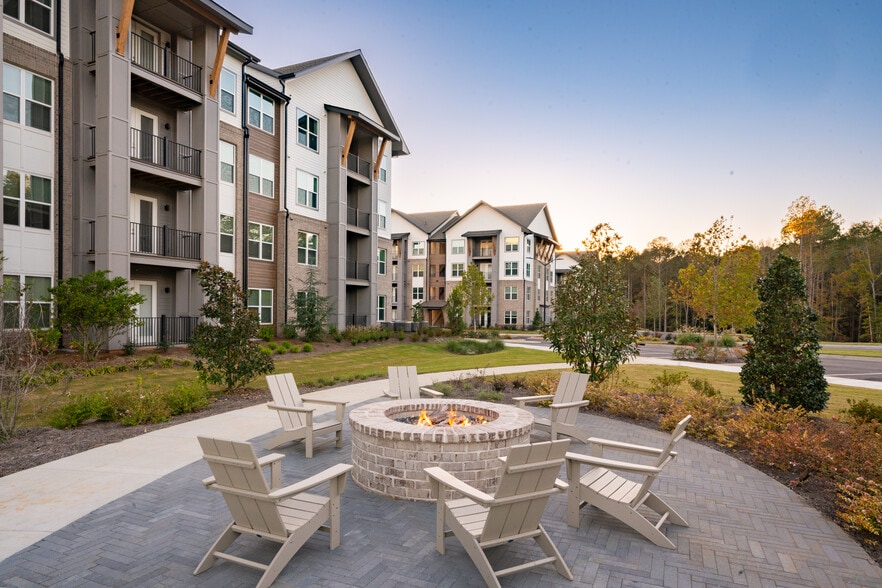 Building Photo - Render Douglasville by Crescent Communities