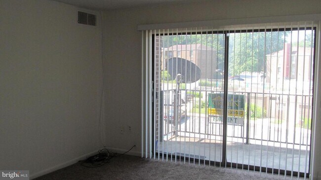 Building Photo - 3200 Spartan Rd