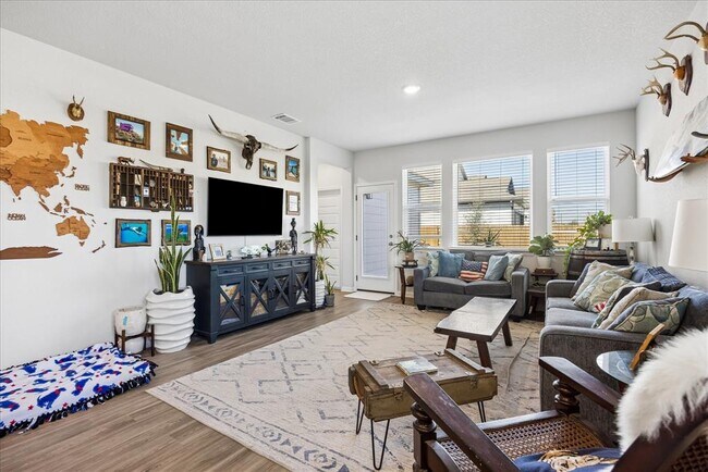 Building Photo - 8300 Augeron Dr