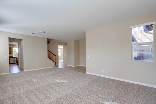 Building Photo - 1059 Vista Pointe Blvd