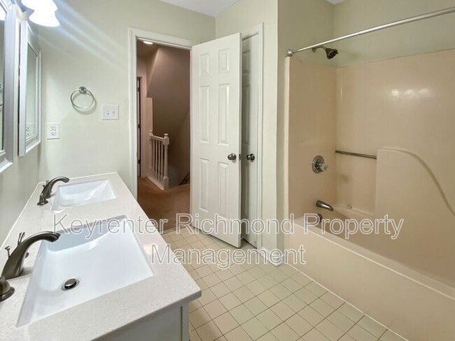 Building Photo - 6104 Bakers Hill Pl