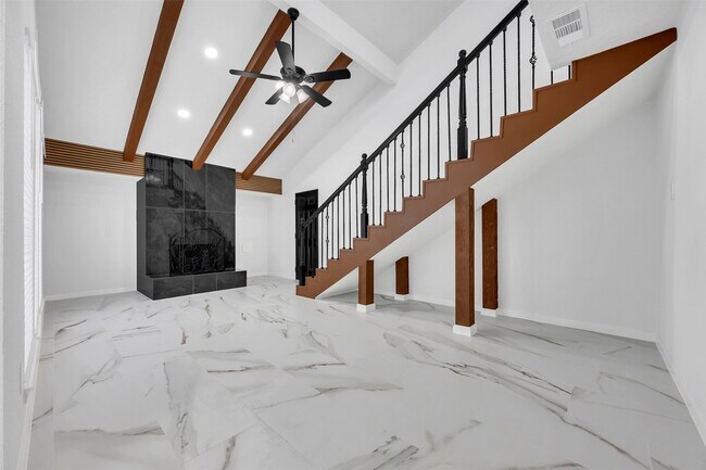 Building Photo - 14223 Stokesmount Dr