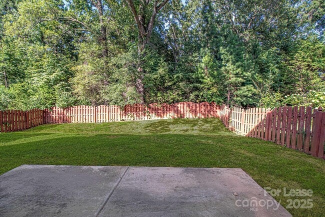 Building Photo - 15635 Normans Landing Dr