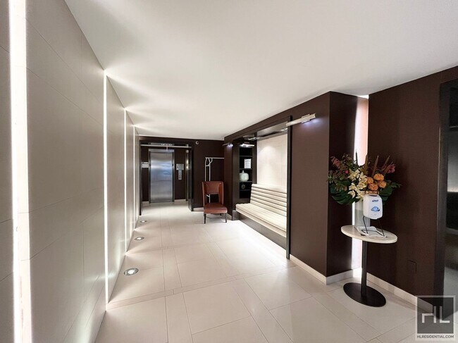 Building Photo - Amazing 1 Bedroom Apartment In Upper East ...