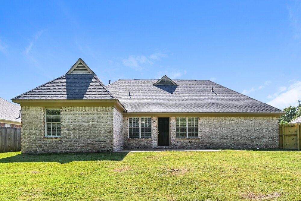 Building Photo - 10594 Wyckford Dr