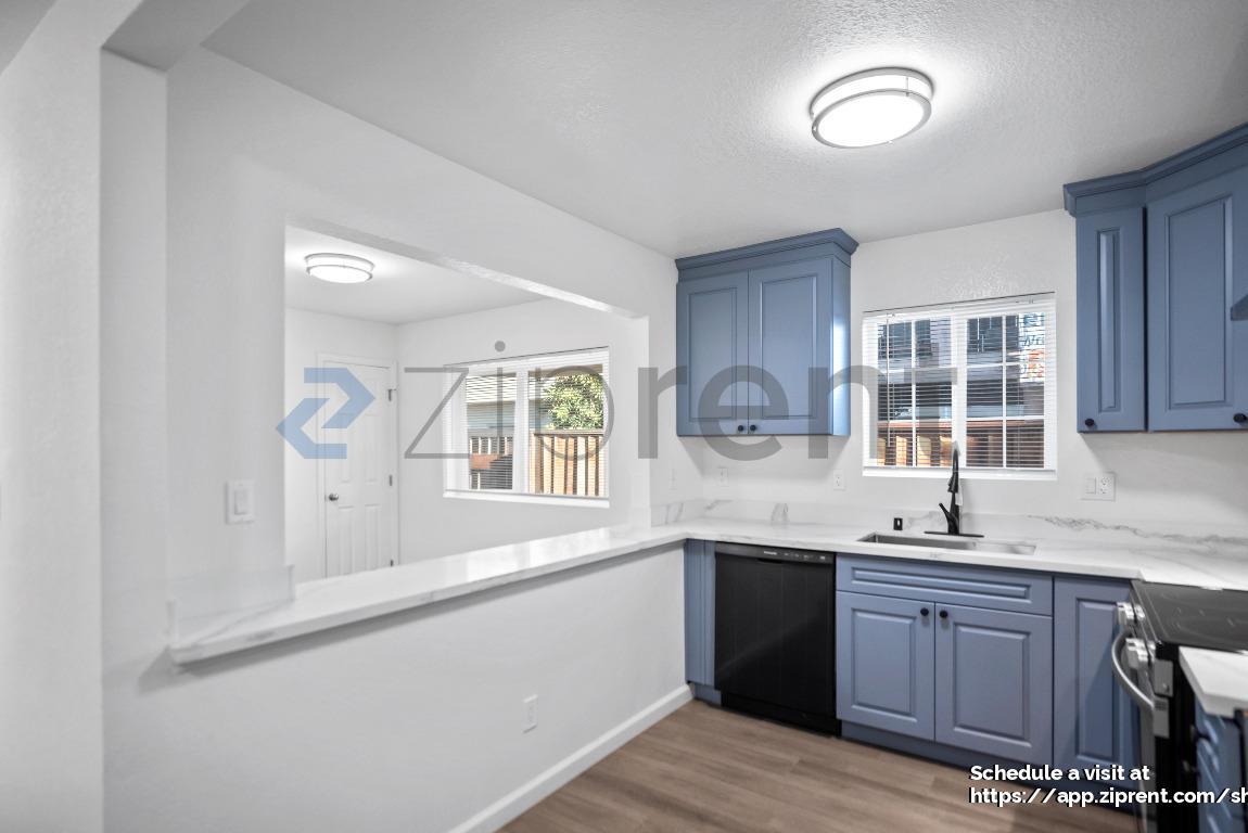 Building Photo - 29215 Dixon St