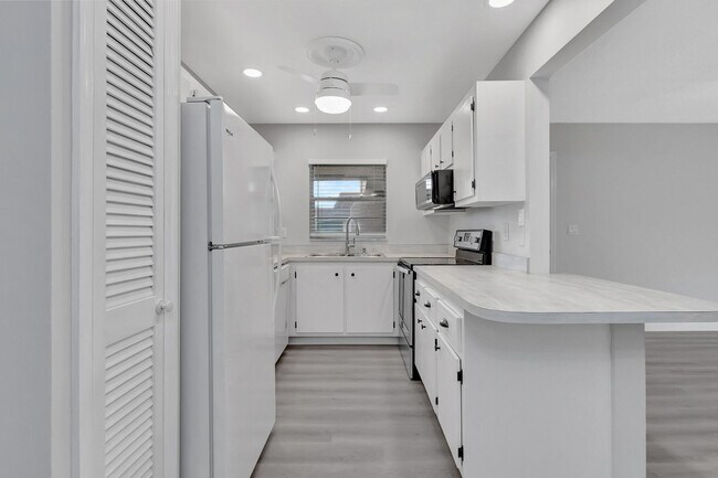 Building Photo - 1251 NW 13th St