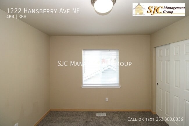 Building Photo - 1222 Hansberry Ave NE