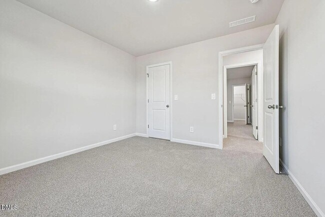 Building Photo - 528 Bridger Dr