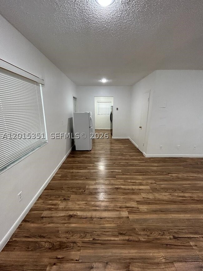 Building Photo - 7920 East Dr