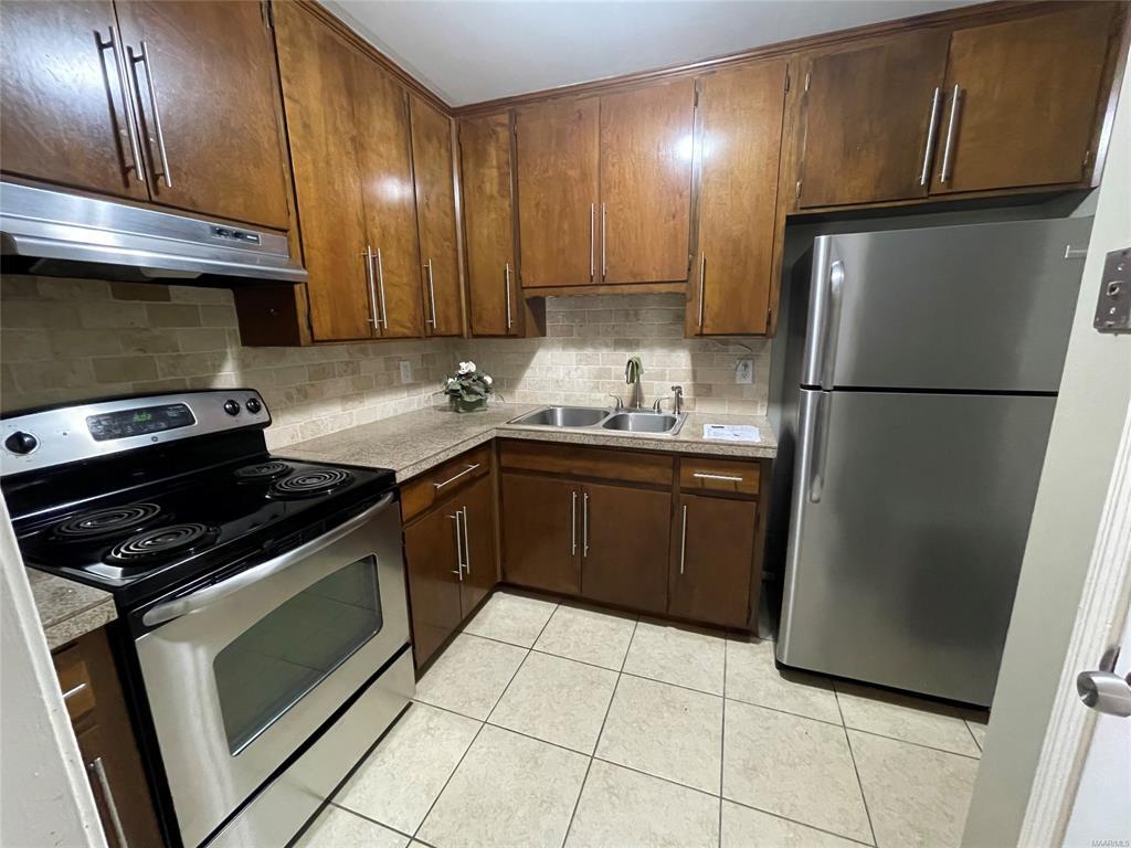 Building Photo - 4704 Retreat Rd