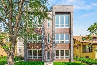 Building Photo - 4931 N Kimball Ave
