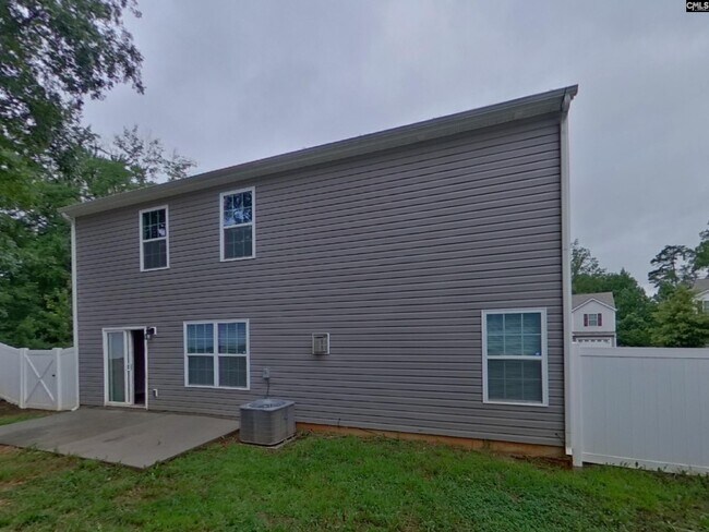 Building Photo - 33 Elmwood Blvd