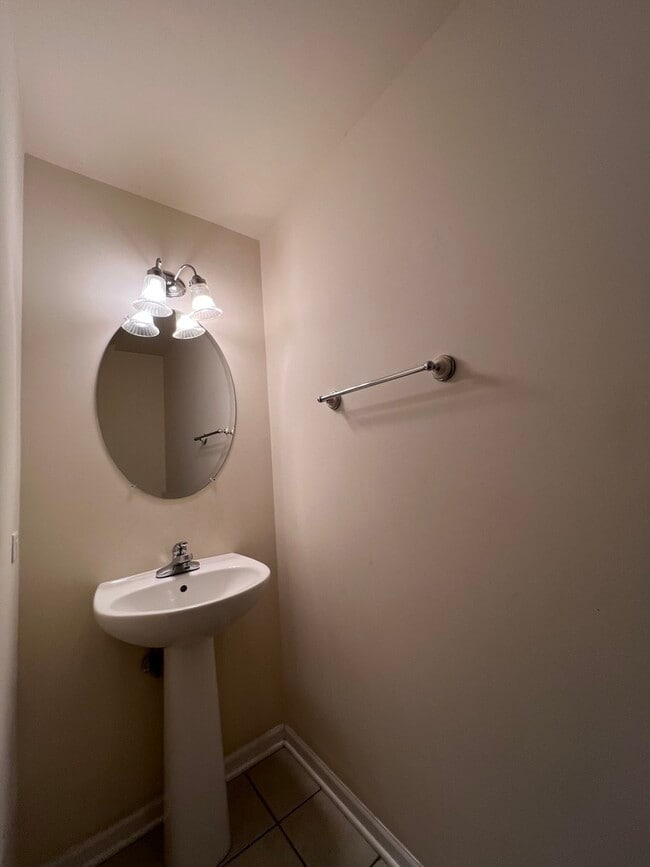 Building Photo - 554 Prestwick Ln