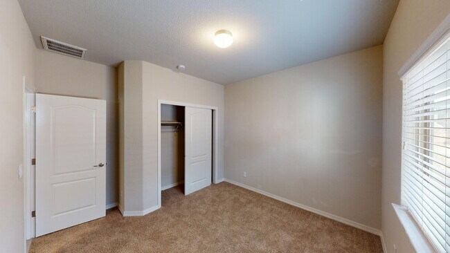 Building Photo - 7805 Enchanted Cir Dr