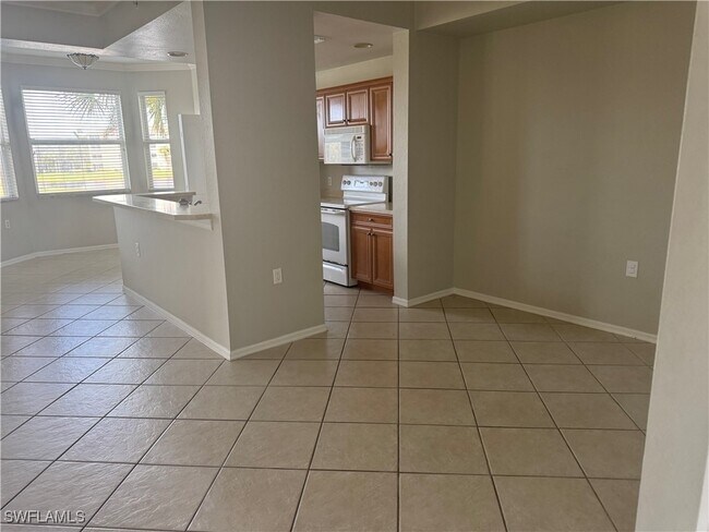 Building Photo - 8490 Kingbird Loop