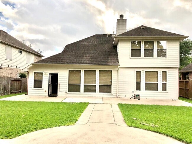 Building Photo - 5402 Silver Oak Dr