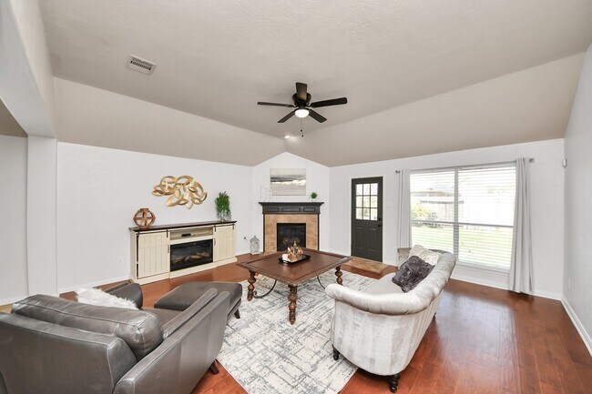 Building Photo - 15122 Heron Meadow Ln