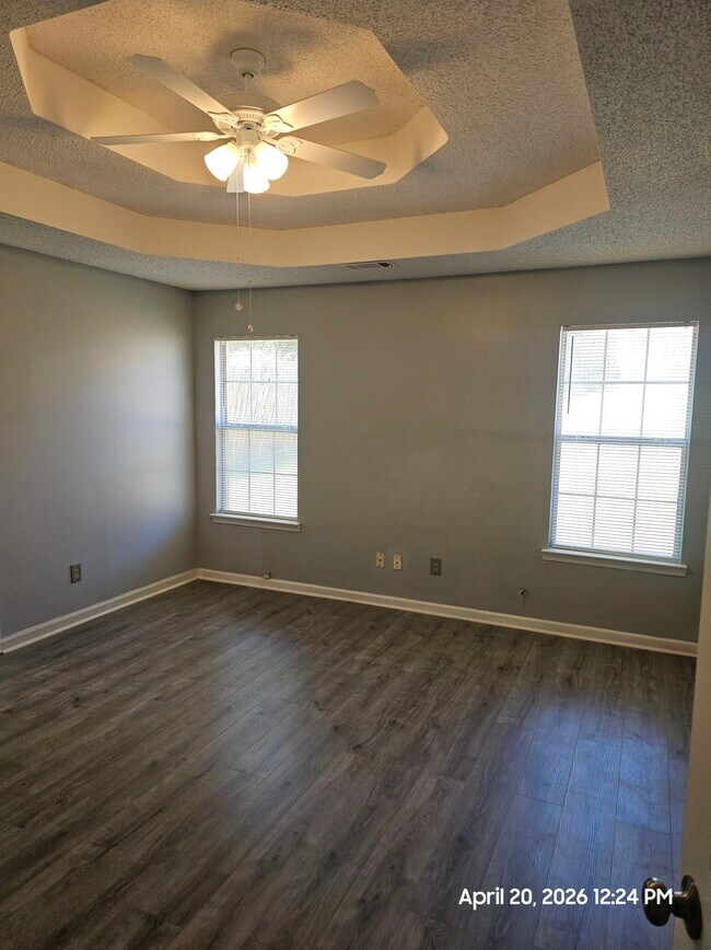 Building Photo - 6633 Biscayne