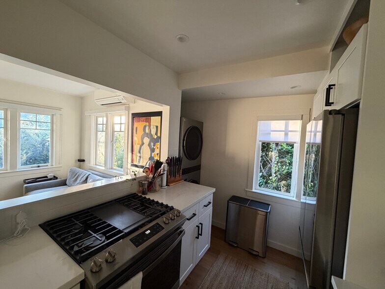 Building Photo - 6124 Glen Tower St