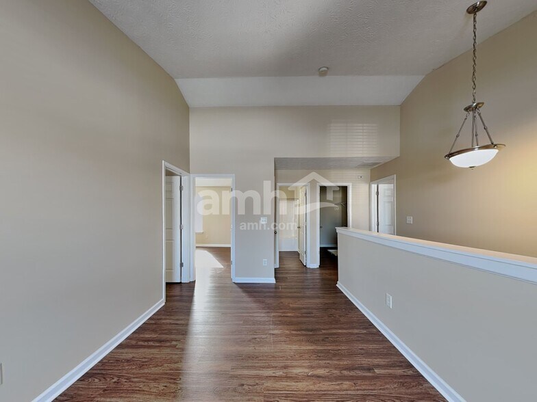 Building Photo - 16698 Maraschino Dr