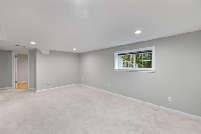 Building Photo - 1703 NE 91st St