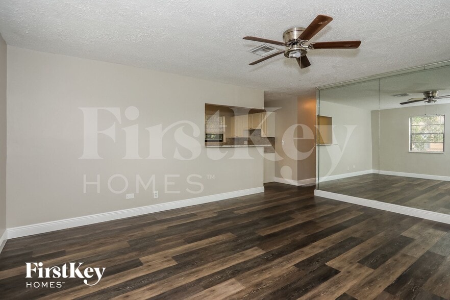 Building Photo - 2921 NW 157th Terrace