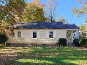 Building Photo - 3654 Yale Ave