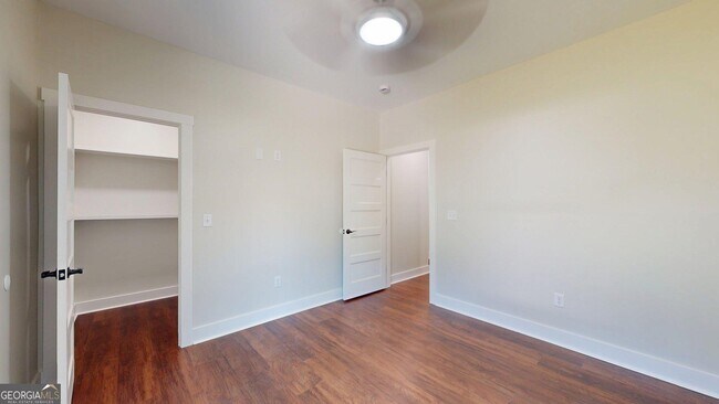 Building Photo - 53 Jericho Ln