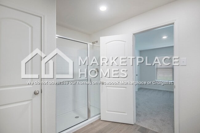 Building Photo - 11012 Gray Mare Dr