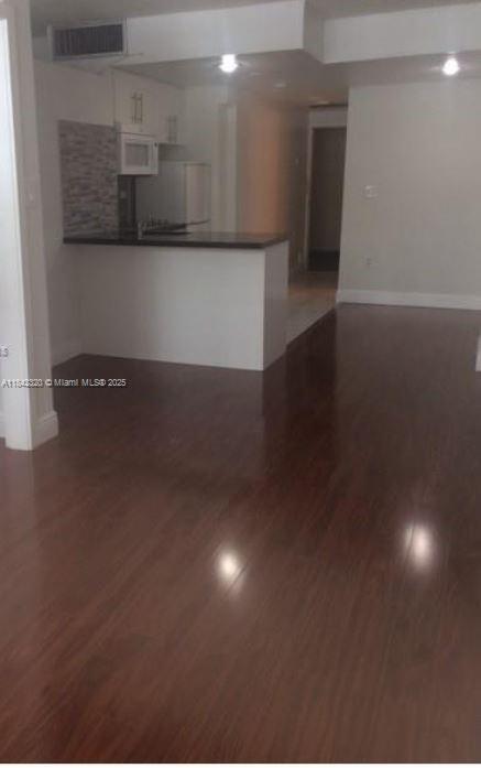 Primary Photo - 999 Brickell Bay Dr
