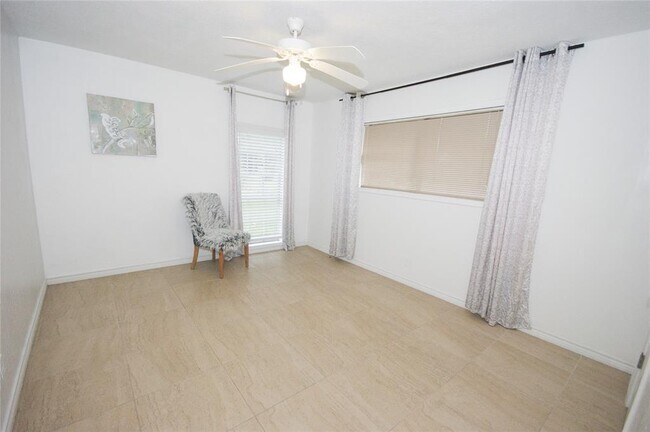 Building Photo - 10922 FM1764