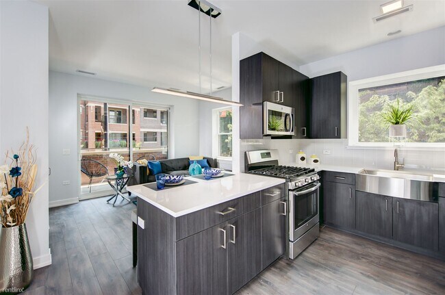 Building Photo - 1 br, 1 bath  - Duet - 904 401
