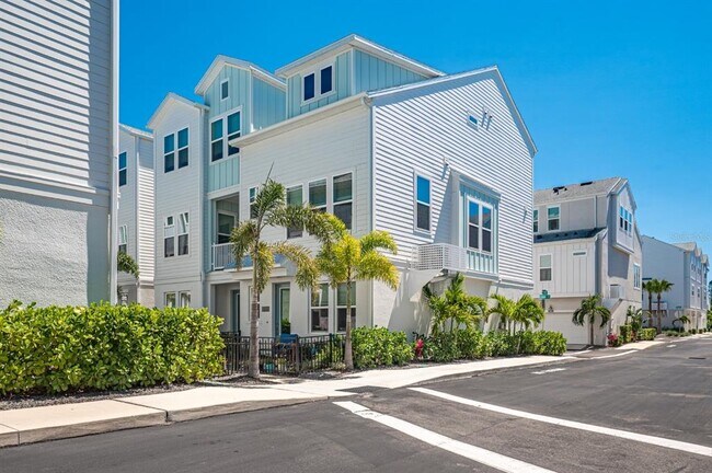 Building Photo - 2400 Ezzell Ct