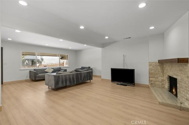 Building Photo - 11230 Dominica Ave