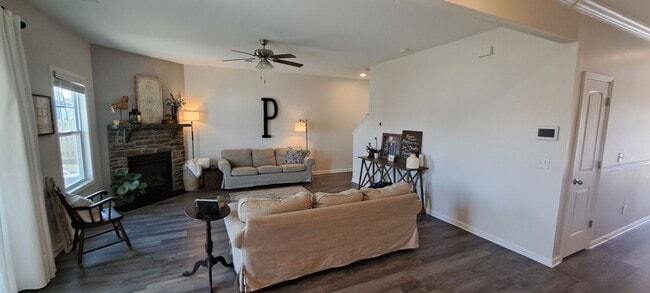 Building Photo - Magnificent Home in The Paddocks at Woodcr...