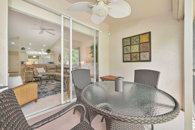 Building Photo - ** 2 Bed/2Bath + Den Condo FULLY FURNISHED...