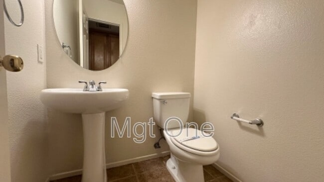 Building Photo - 5 Emory