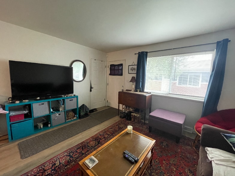 Building Photo - 4021 Goodell Ln