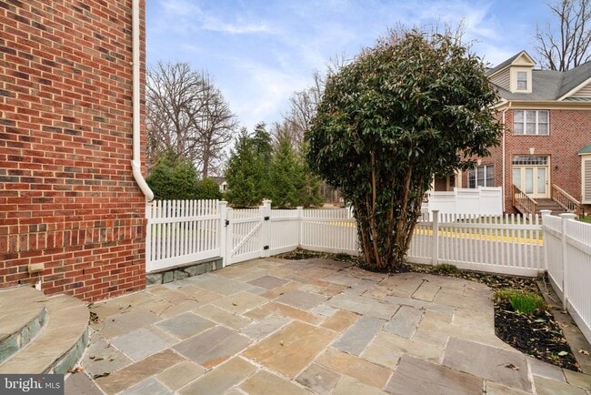 Building Photo - 9185 Topaz St