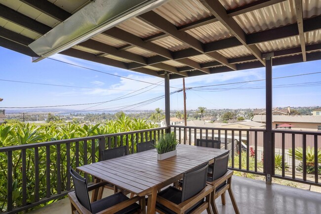 Building Photo - 3640 Princeton Ave