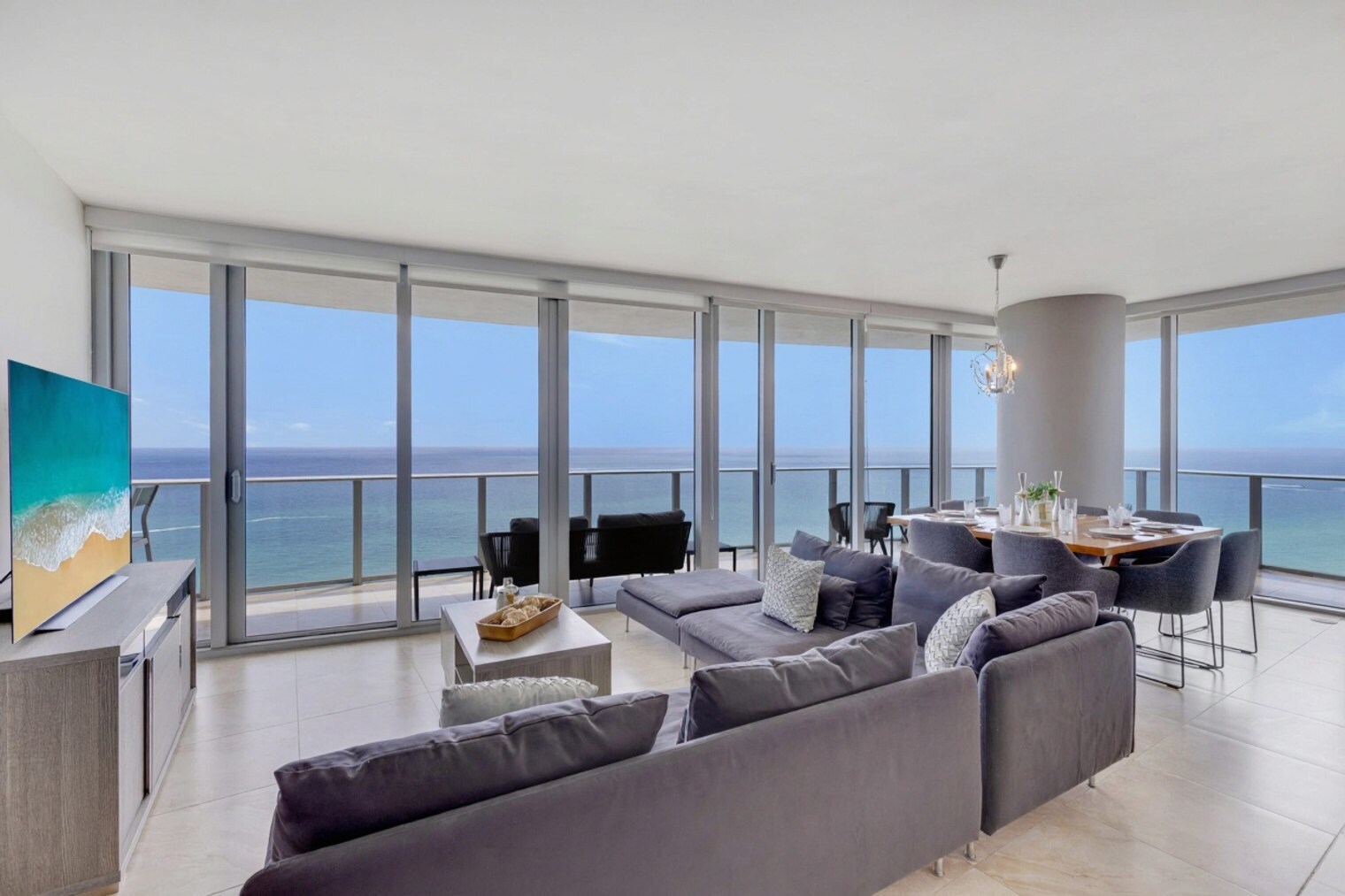 Building Photo - 4111 S Ocean Dr