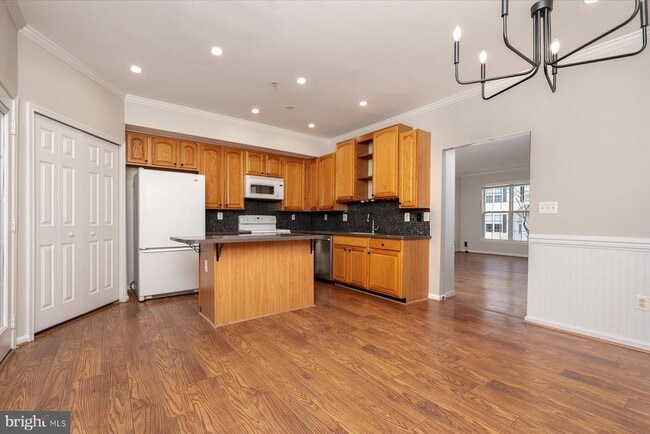 Building Photo - 77 Harbour Heights Dr