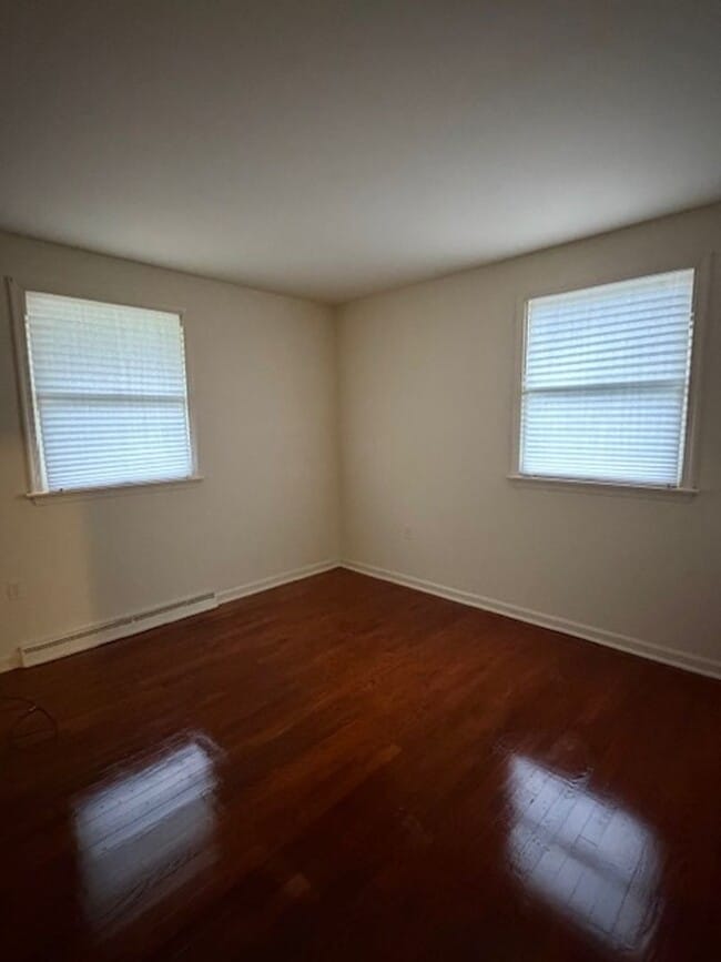 Building Photo - SINGLE FAMILY HOME IN WASHINGTON GROVE