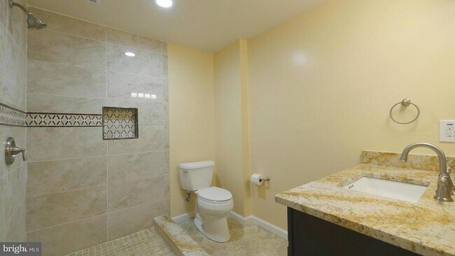 Building Photo - 14119 Forest Ridge Dr